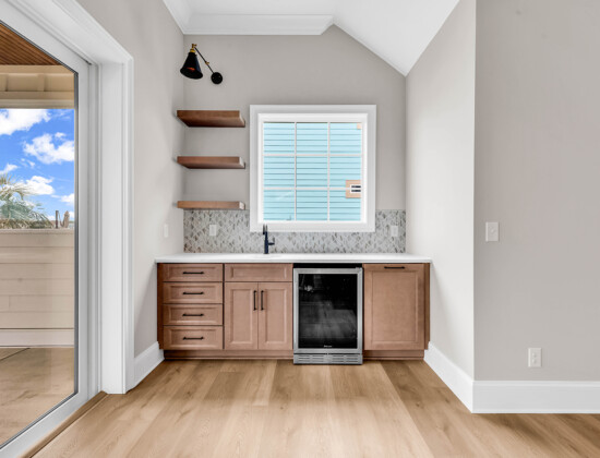 wet bar of Waterbridge home by swift creek homes
