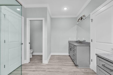 bathroom of Hagley home by swift creek homes