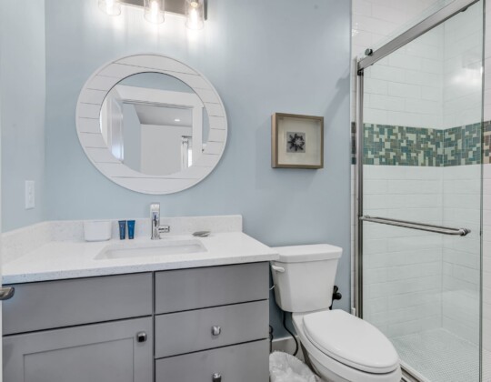 bathroom of S Ocean home by swift creek homes