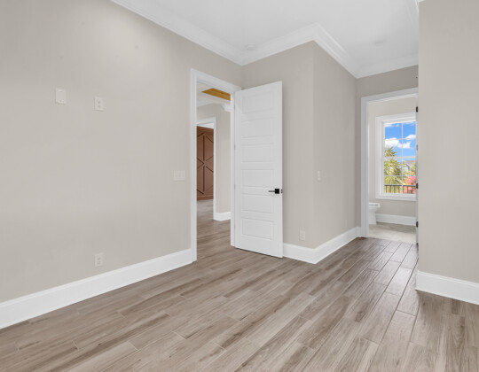 guest bedroom of Whispering Winds home