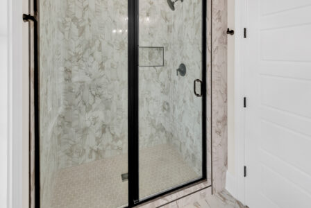 guest bathroom of Whispering Winds home