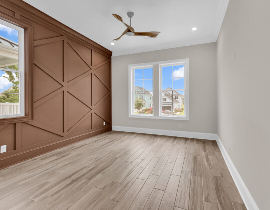 office flex room of Whispering Winds home