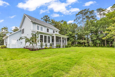 rear exterior of tidewater 2 home