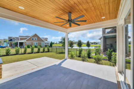 porch of palms 3 home