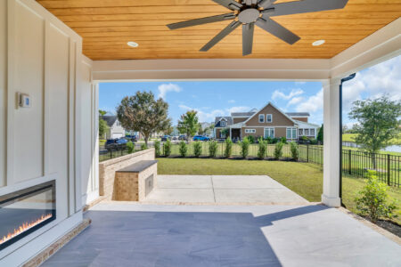 porch of palms 3 home
